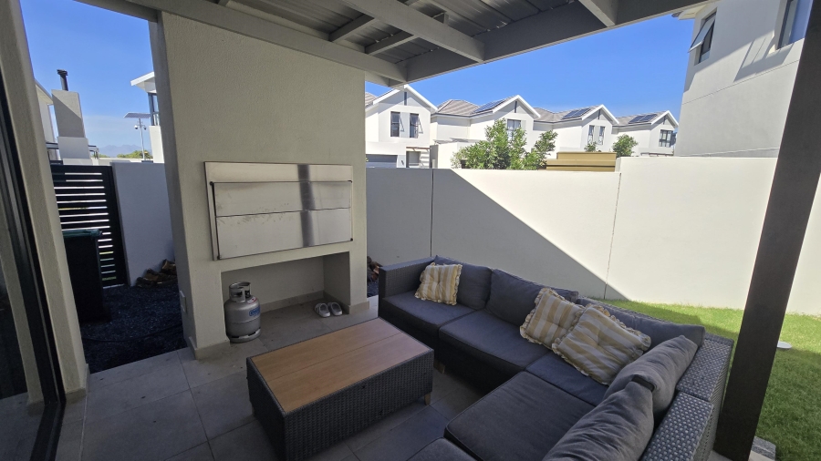 3 Bedroom Property for Sale in Groot Phesantekraal Estate Western Cape